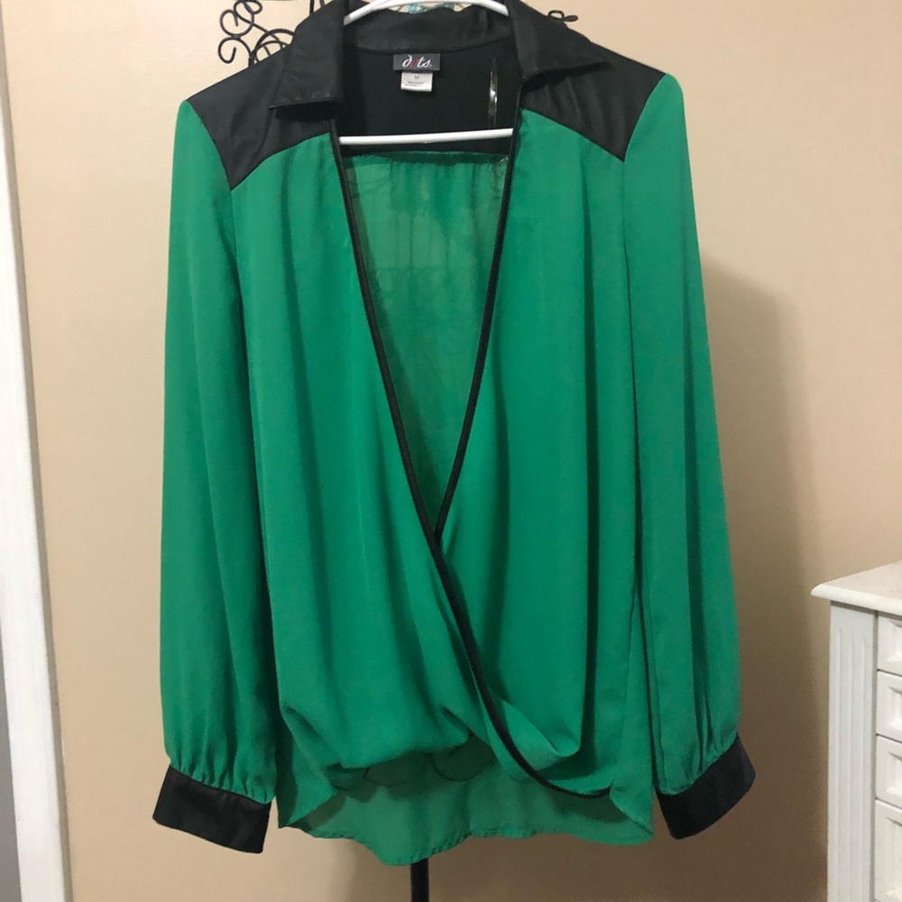 Dots faux leather blouse